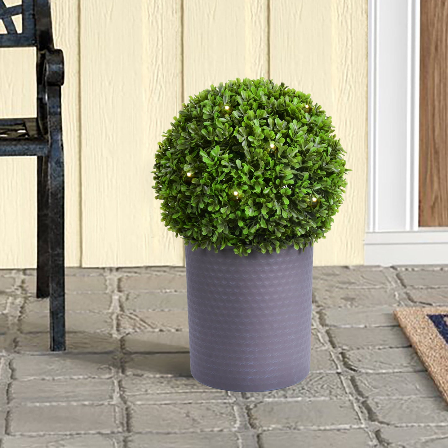 17" Garden Topiary Décor With Solar Powered LED Lights
