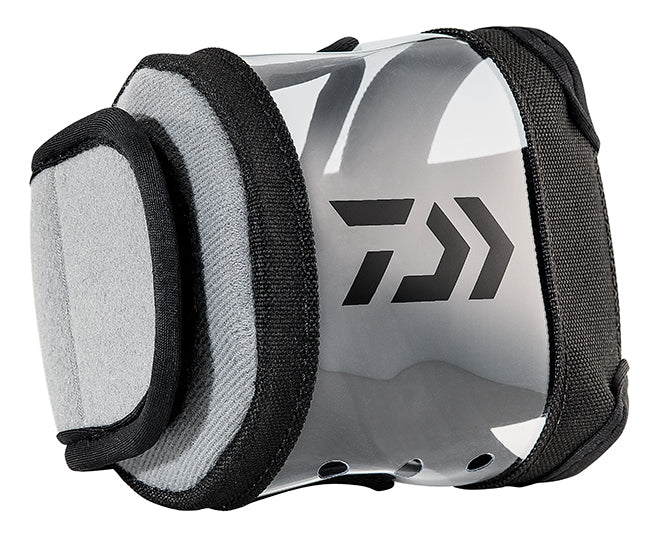 DAIWA D-VEC TACTICAL CLEAR VIEW CONVENTIONAL REEL COVER, XXLARGE
