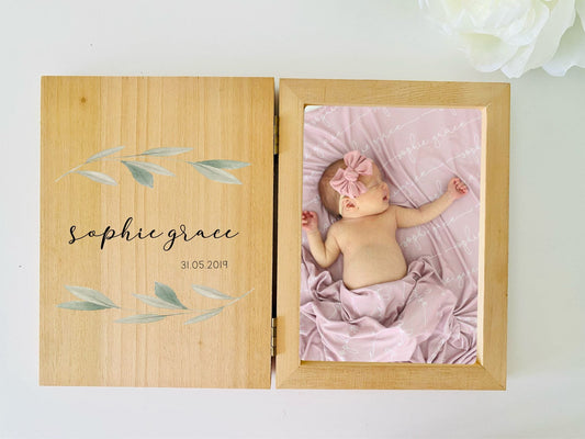 Timber Tinkers - Personalised Baby Photo Frame | Leaf